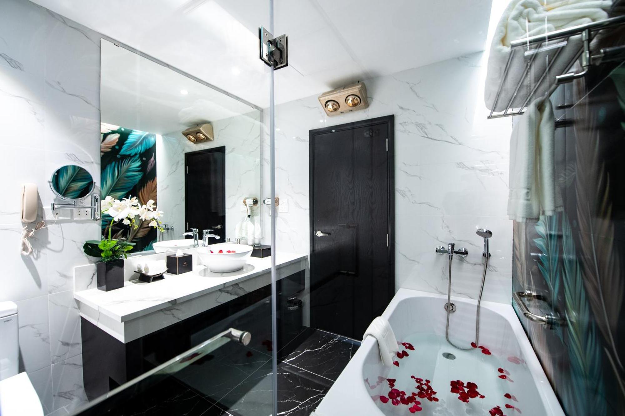 Palago Boutique Hotel ハノイ市 エクステリア 写真